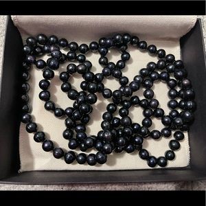 Black Freshwater pearls